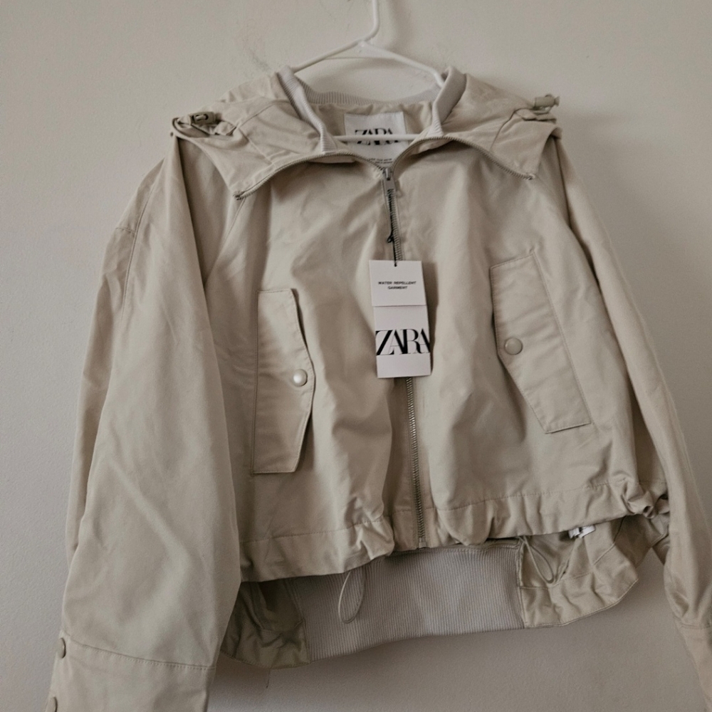 Women’s Cream Hooded Zip Front Jacket - Picture 8 of 13